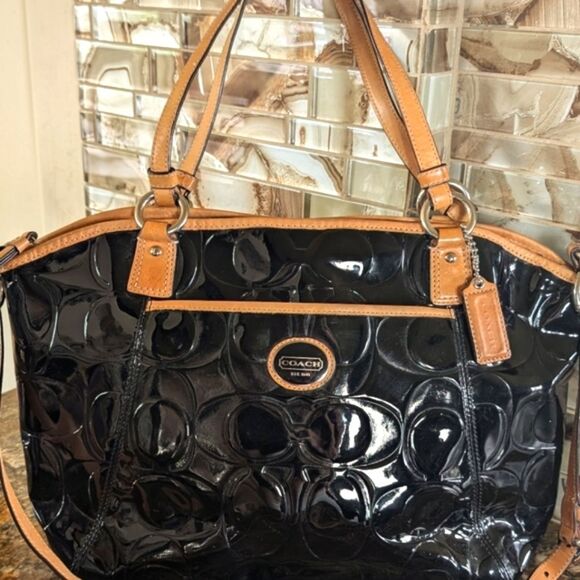 COACH🖤 Embossed Patent Leather Black and Tan Tote/Crossbody Vintage HandBag - Picture 1 of 16